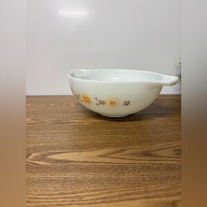 Pyrex | Vintage “Town & Country” Cinderella 4 Quart Mixing Bowl